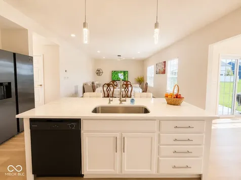 5872 Wintersweet Lane Whitestown IN 46075