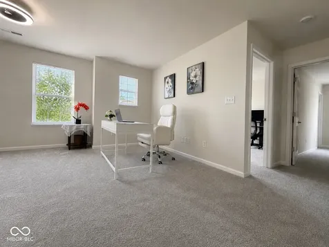 5872 Wintersweet Lane Whitestown IN 46075