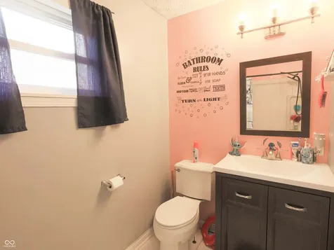 1737 N Layman Avenue Indianapolis IN 46218