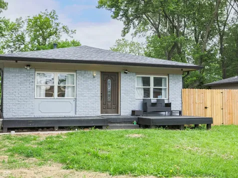 1737 N Layman Avenue Indianapolis IN 46218
