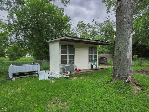 1737 N Layman Avenue Indianapolis IN 46218