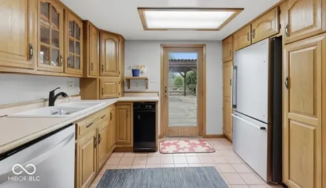 2620 N Richard Drive Shelbyville IN 46176