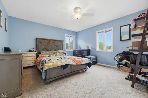 2620 N Richard Drive Shelbyville IN 46176