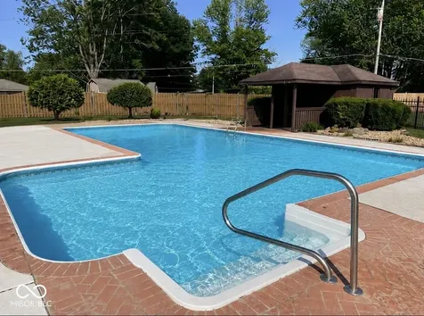 2620 N Richard Drive Shelbyville IN 46176