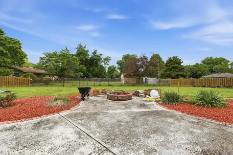 2620 N Richard Drive Shelbyville IN 46176