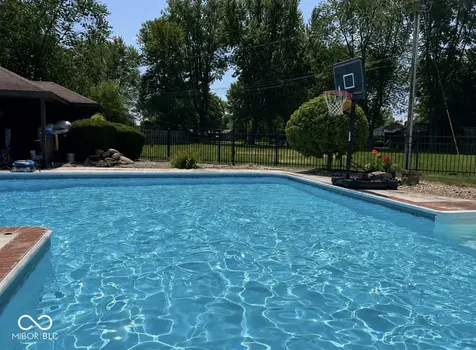 2620 N Richard Drive Shelbyville IN 46176
