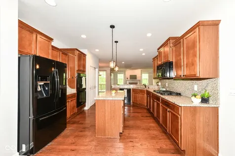 14375 Pendragon Way Fishers IN 46037