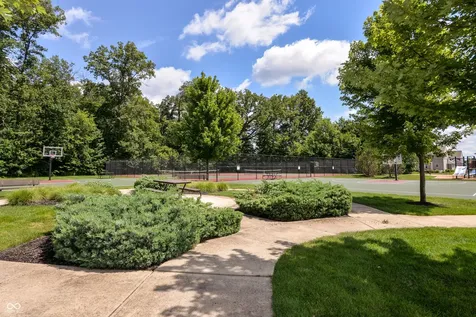14375 Pendragon Way Fishers IN 46037