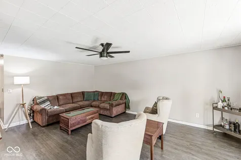 5211 Brendon Park Drive Indianapolis IN 46226