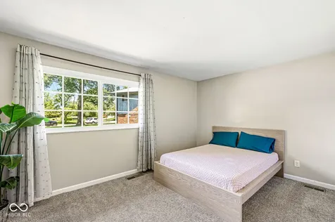 5211 Brendon Park Drive Indianapolis IN 46226