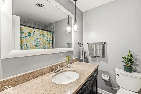 5211 Brendon Park Drive Indianapolis IN 46226