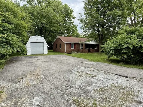 2323 N Leland Avenue Indianapolis IN 46218