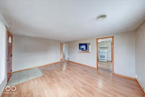 2323 N Leland Avenue Indianapolis IN 46218