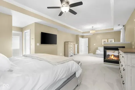 2561 Apple Blossom Lane Columbus IN 47201