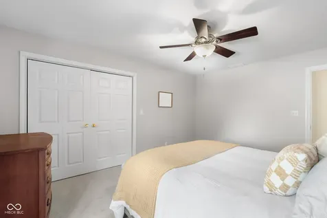 2561 Apple Blossom Lane Columbus IN 47201