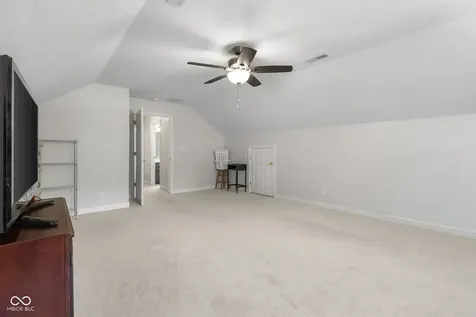 2561 Apple Blossom Lane Columbus IN 47201