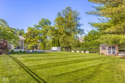 2561 Apple Blossom Lane Columbus IN 47201