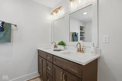 939 Mulberry Street Noblesville IN 46060