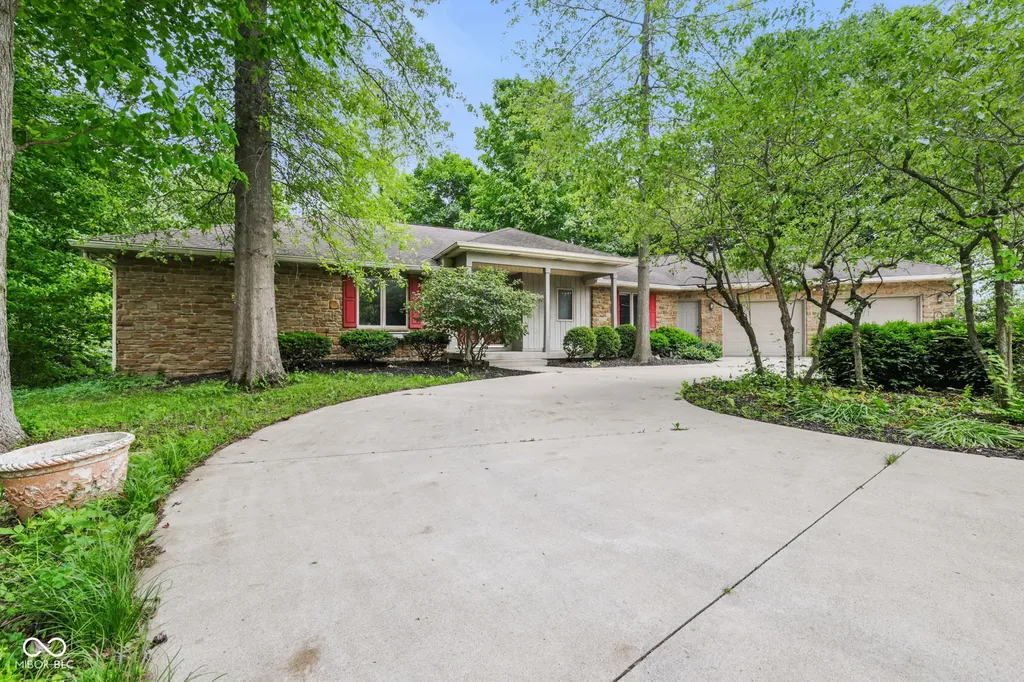 4568 N State Road 9 Shelbyville IN 46176