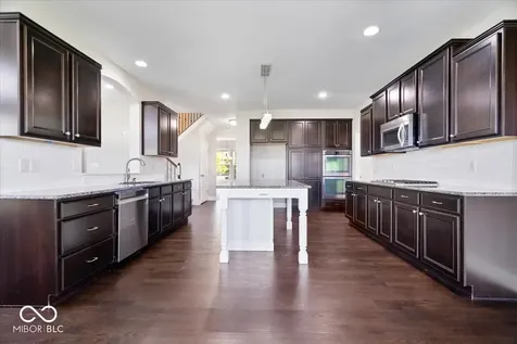 1524 Anon Court Greenwood IN 46143