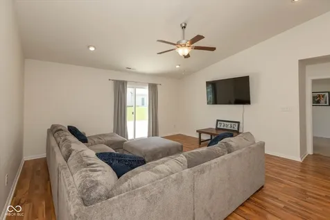 2561 Pumpkin Patch Lane Indianapolis IN 46229