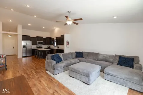 2561 Pumpkin Patch Lane Indianapolis IN 46229