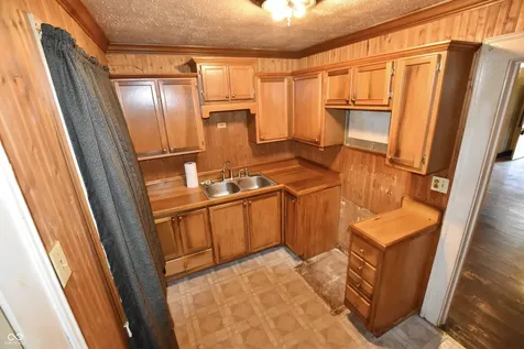 2430 E 16th Street Indianapolis IN 46201