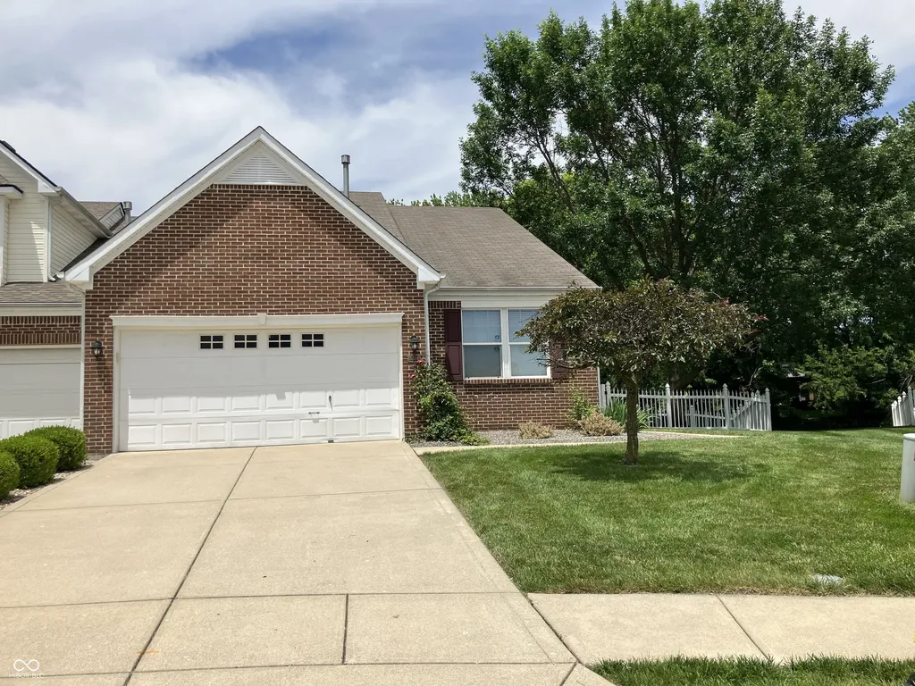 3352 Eaton Mews Court Greenwood IN 46143
