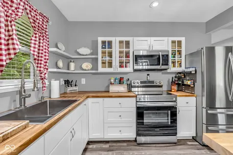 259 Jefferson Valley Coatesville IN 46121