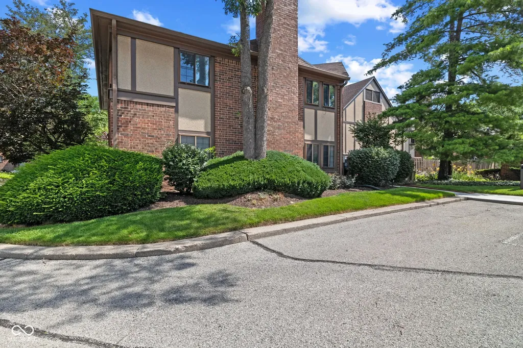 2223 Rome Drive Indianapolis IN 46228