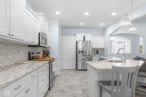 3764 Maple Ridge Drive Columbus IN 47201