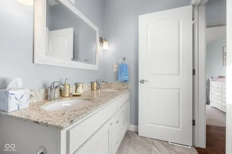 3764 Maple Ridge Drive Columbus IN 47201