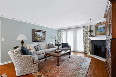 1058 Carters Grove Indianapolis IN 46260