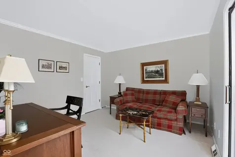1058 Carters Grove Indianapolis IN 46260