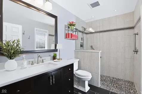 1058 Carters Grove Indianapolis IN 46260