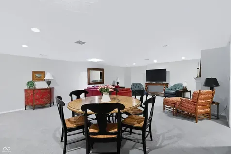 1058 Carters Grove Indianapolis IN 46260