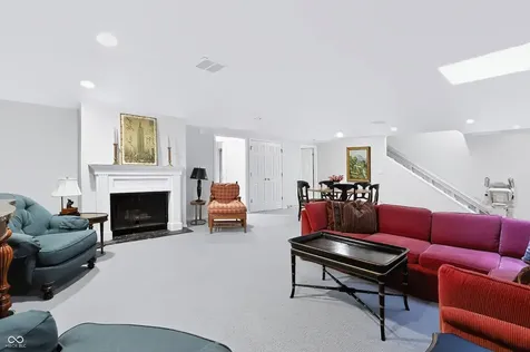 1058 Carters Grove Indianapolis IN 46260