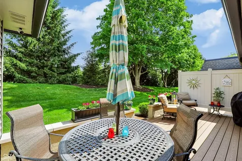 1058 Carters Grove Indianapolis IN 46260