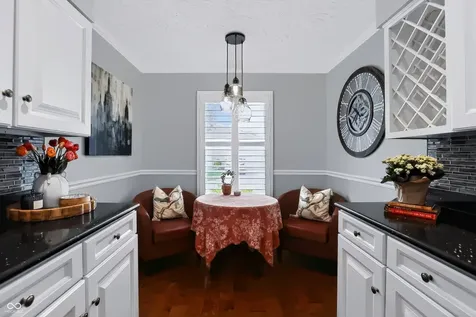 1058 Carters Grove Indianapolis IN 46260