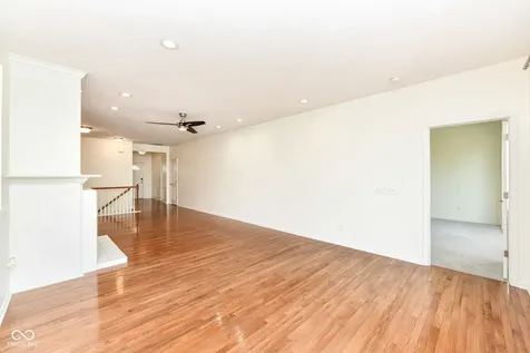 13934 Canonbury Way Fishers IN 46037