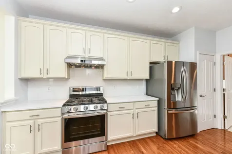 13934 Canonbury Way Fishers IN 46037