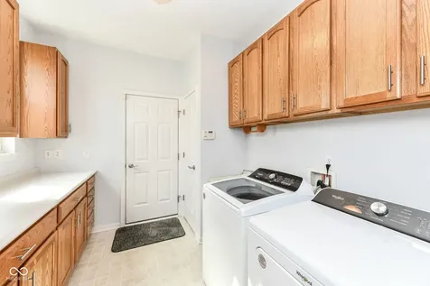 13934 Canonbury Way Fishers IN 46037