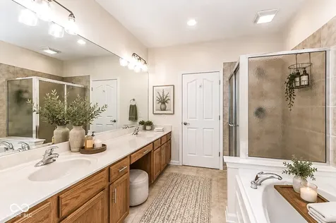 13934 Canonbury Way Fishers IN 46037