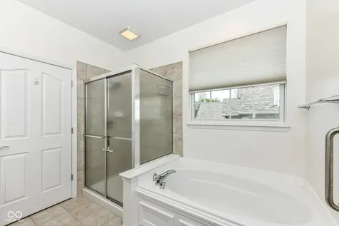 13934 Canonbury Way Fishers IN 46037