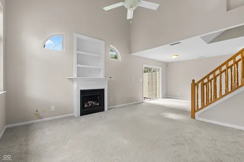 9406 Avon Strand Avon IN 46123