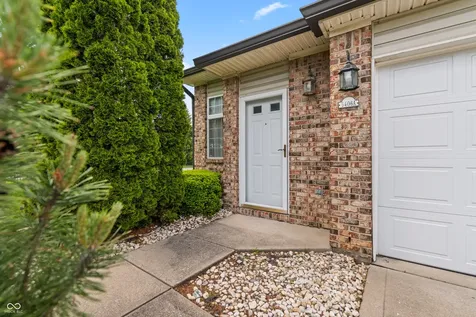 9406 Avon Strand Avon IN 46123