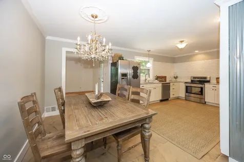 2513 E 99th Street Carmel IN 46280