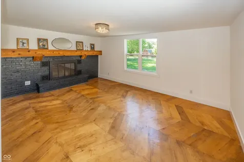2513 E 99th Street Carmel IN 46280