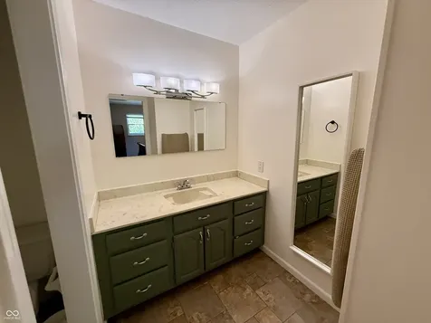 7424 Mcfarland Road Indianapolis IN 46227