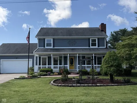809 W Pearl Street Trafalgar IN 46181